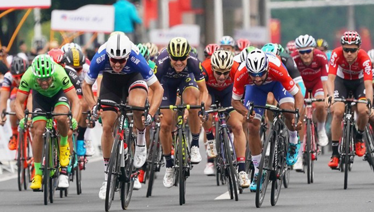 【世巡賽·環(huán)廣西】快步地板車隊(duì)，快人一步，豪奪3連冠 10