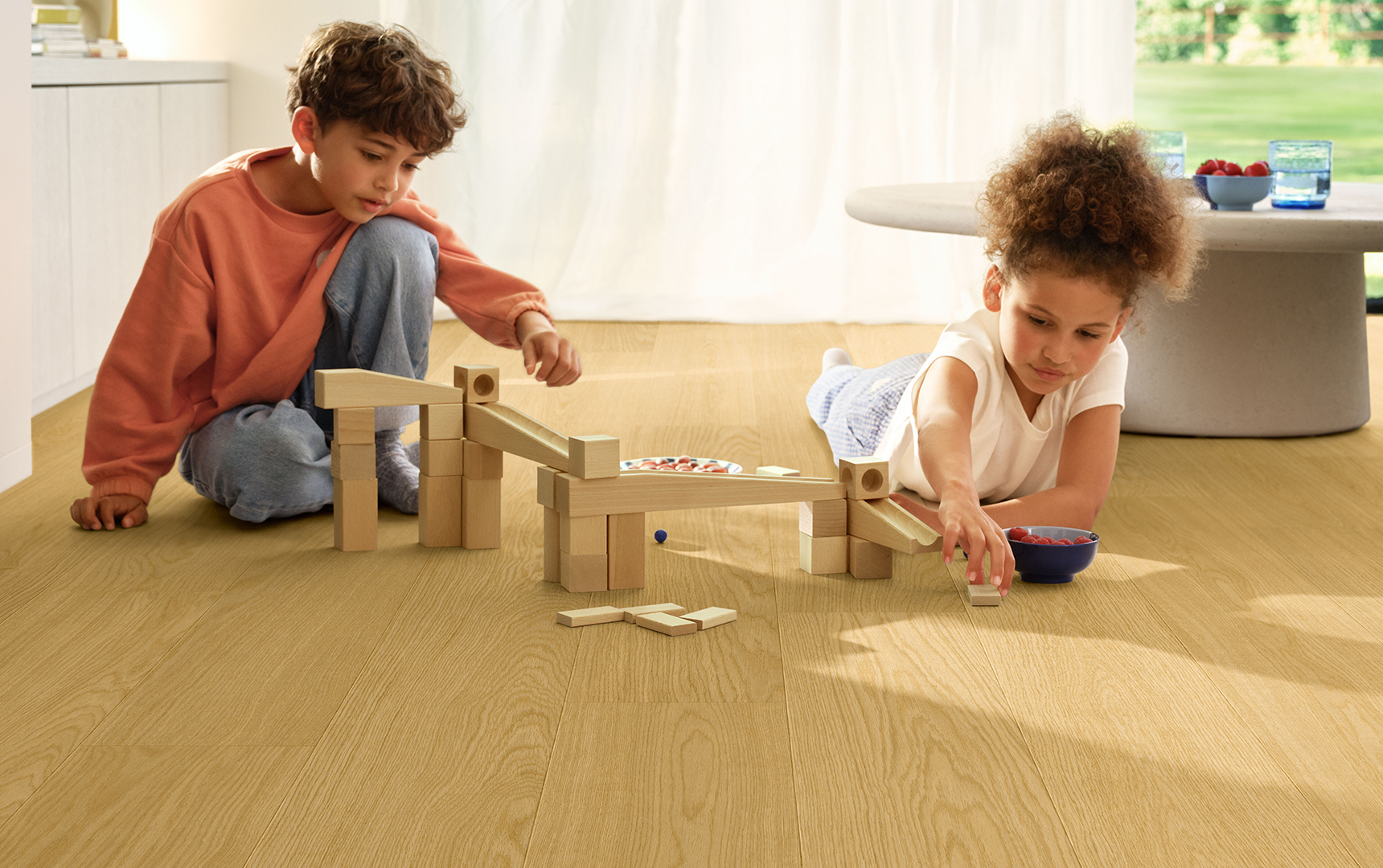 IM82600,進(jìn)口地板